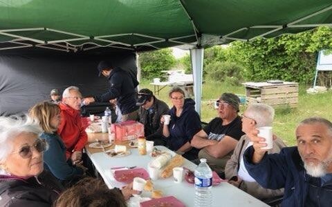 Détente Repas terrain
